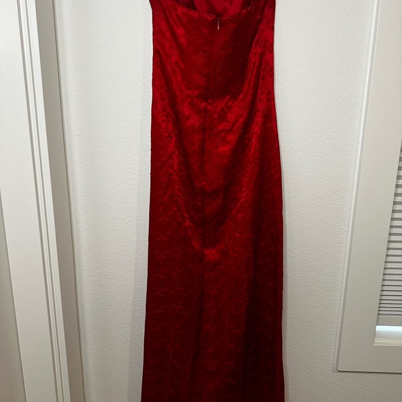 Jessica McClintock Vibrant Red Dress - Picture 3 of 6